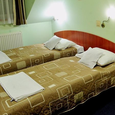 Hotel Zlote Deby Βαρσοβία Εξωτερικό φωτογραφία