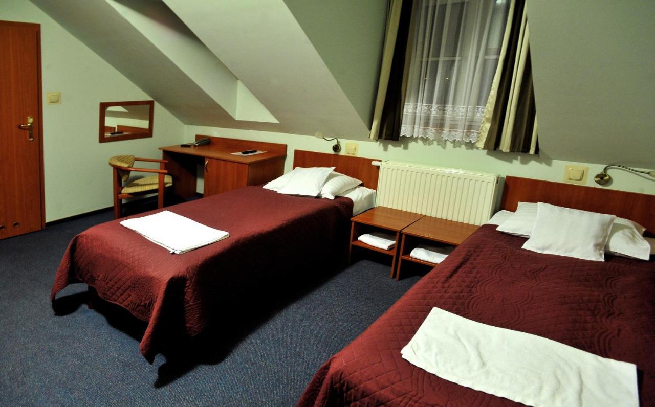 Hotel Zlote Deby Βαρσοβία Εξωτερικό φωτογραφία