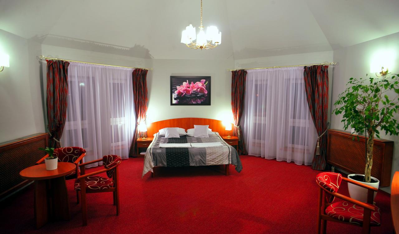 Hotel Zlote Deby Βαρσοβία Εξωτερικό φωτογραφία