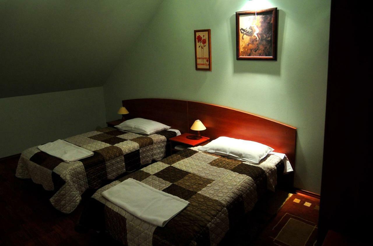 Hotel Zlote Deby Βαρσοβία Εξωτερικό φωτογραφία
