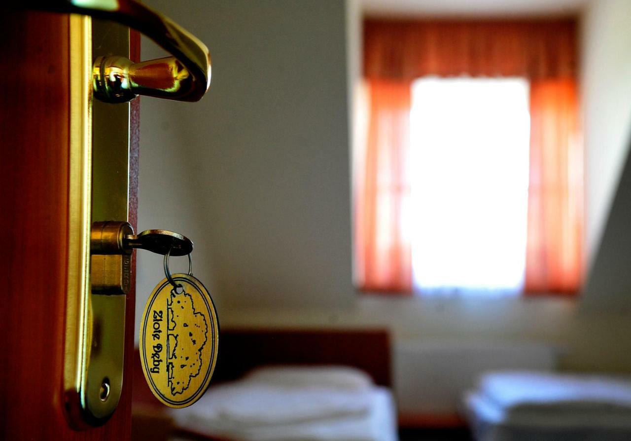 Hotel Zlote Deby Βαρσοβία Εξωτερικό φωτογραφία